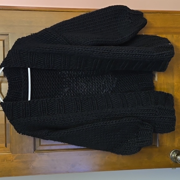 Nickichicki Heart U Back Handknit Cardigan Sweater - Picture 3 of 9